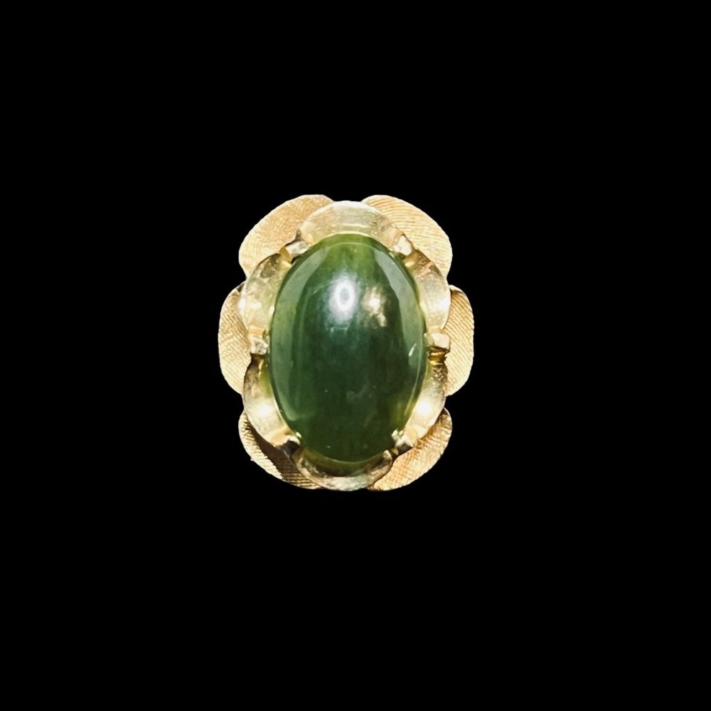 Romany 14k Yellow Gold With Oval Nephrite Jade Cabochon Stone Flower Ring (R345)